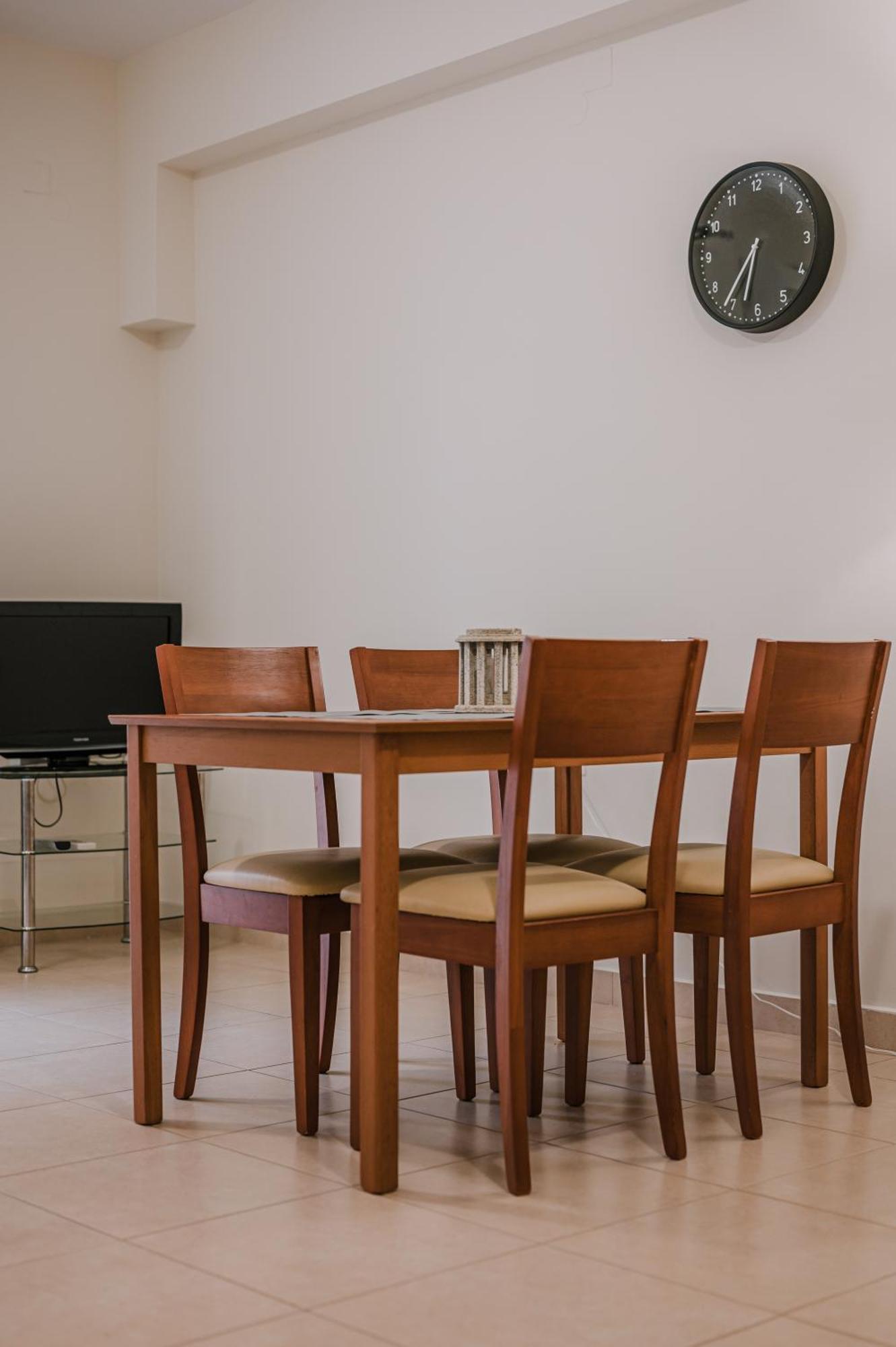Hb Modern Apartments Толон Номер фото